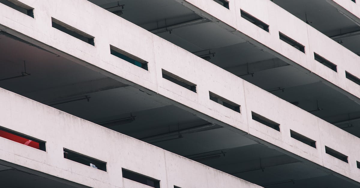 Safety Tips When Using High-Pressure Cleaners on Epoxy